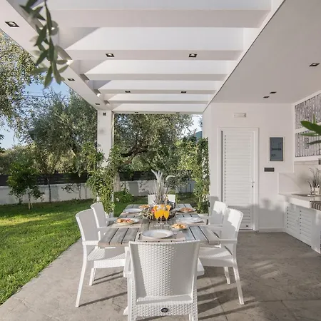 Royal View - Private Pool & Hot Tub * Romirion