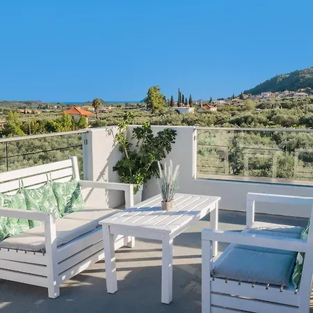 Royal View - Private Pool & Hot Tub *
